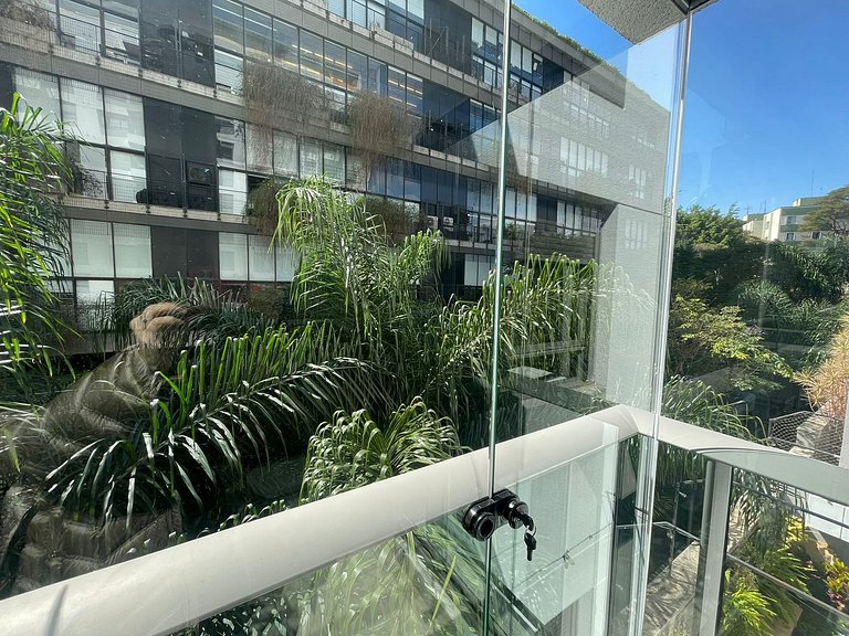 Studio Next to Le Cordon Bleu