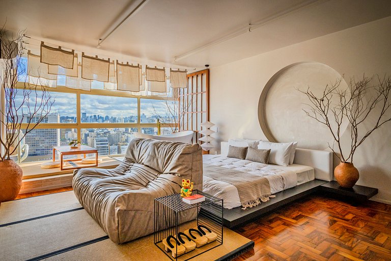 Estudio Japonés Moderno con Bañera y Vista | Centro SP