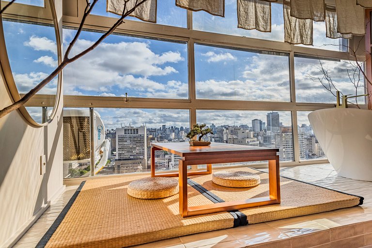 Japan House SampaSpa: banheira e vista 37° andar