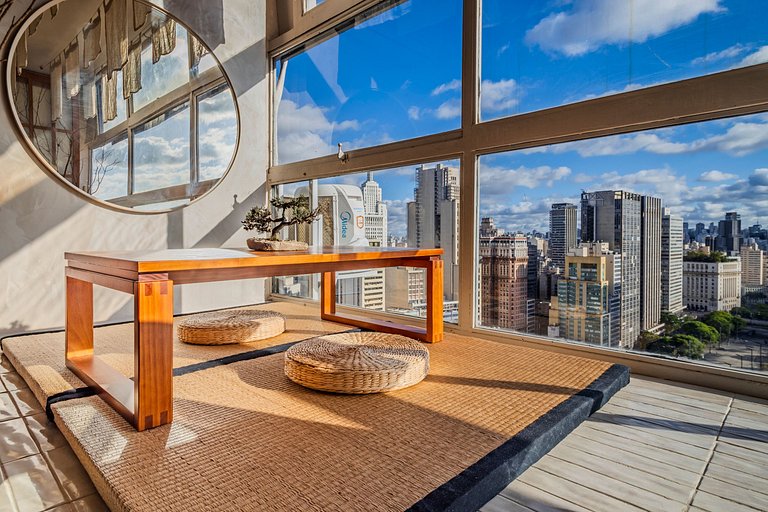 Estudio Japonés Moderno con Bañera y Vista | Centro SP