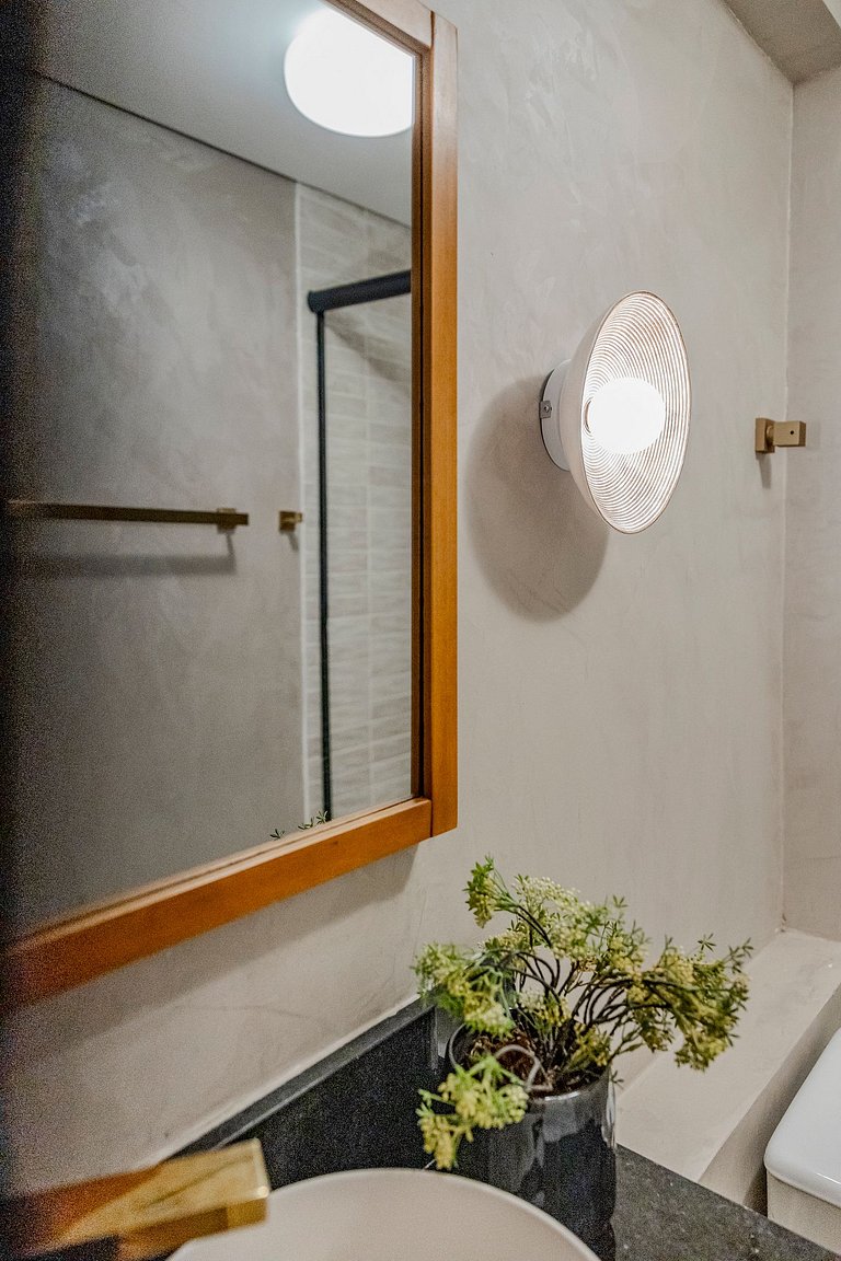Estudio Japonés Moderno con Bañera y Vista | Centro SP