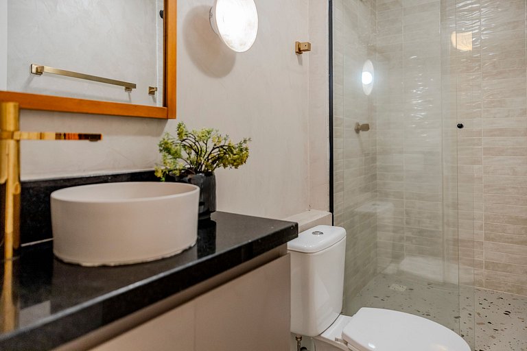 Estudio Japonés Moderno con Bañera y Vista | Centro SP