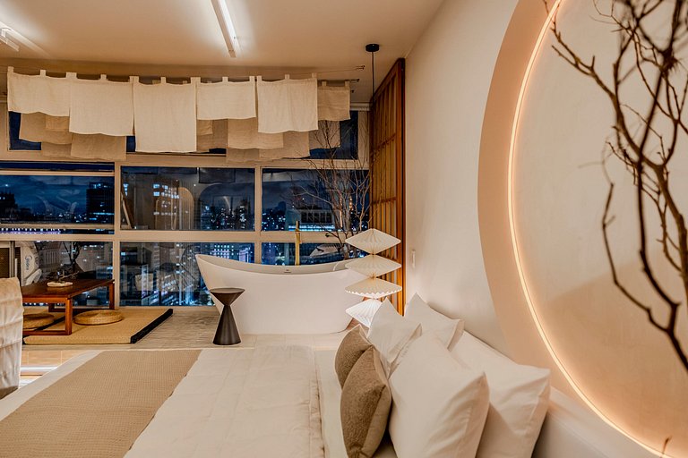 Estudio Japonés Moderno con Bañera y Vista | Centro SP