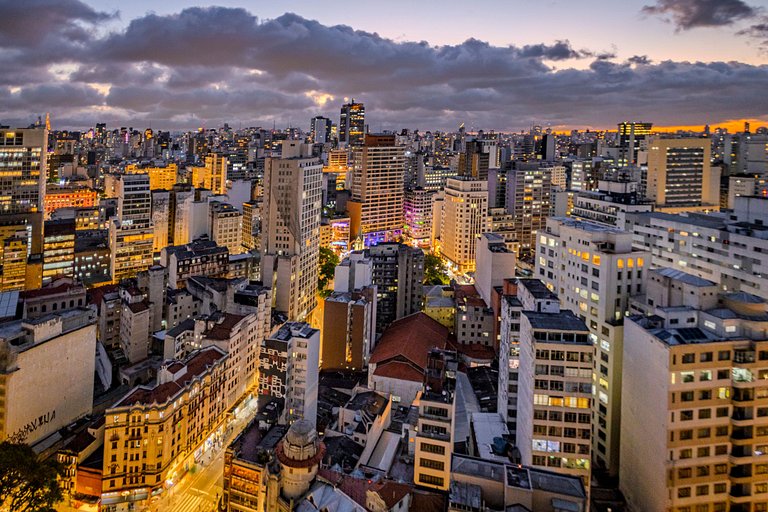 Japan House SampaSpa: bathtub and view on the 37th