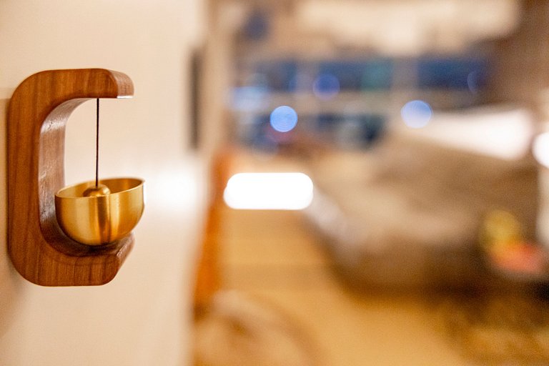 Estudio Japonés Moderno con Bañera y Vista | Centro SP