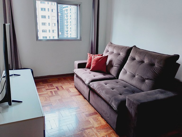 2BR apt with parking – Itaim Bibi