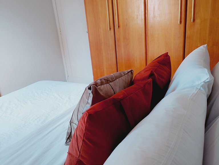 2BR apt with parking – Itaim Bibi