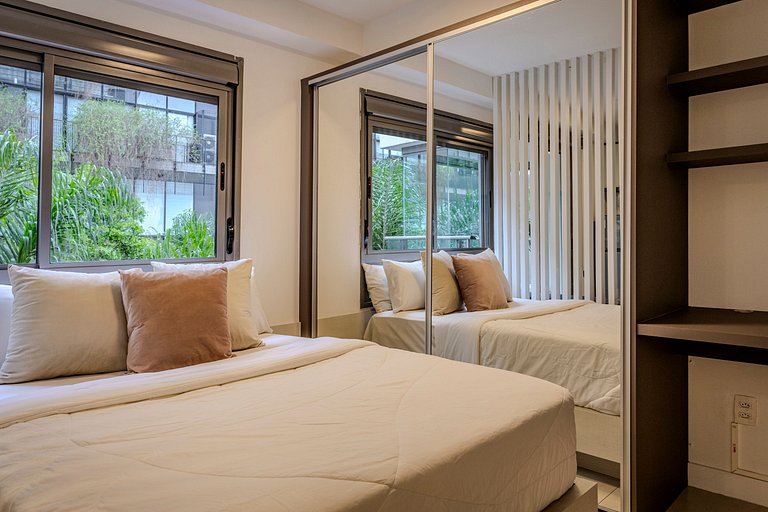 Studio Next to Le Cordon Bleu