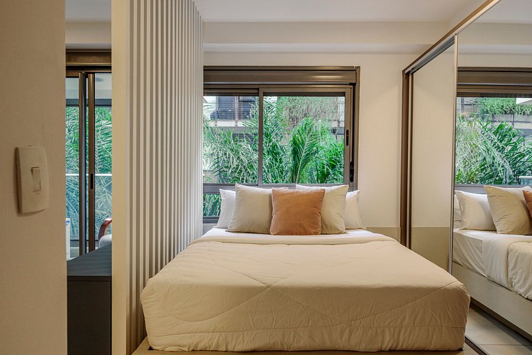 Studio Next to Le Cordon Bleu