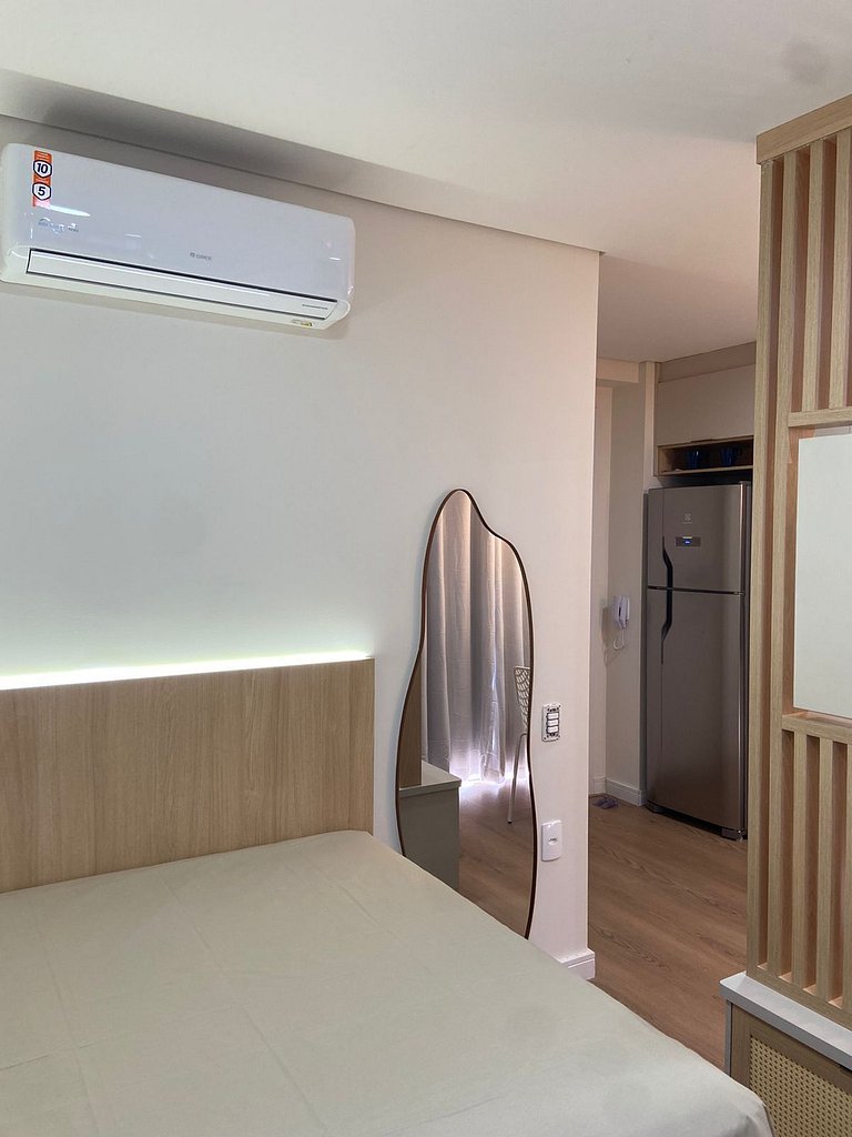 Studio novo com piscina e academia no Butantã