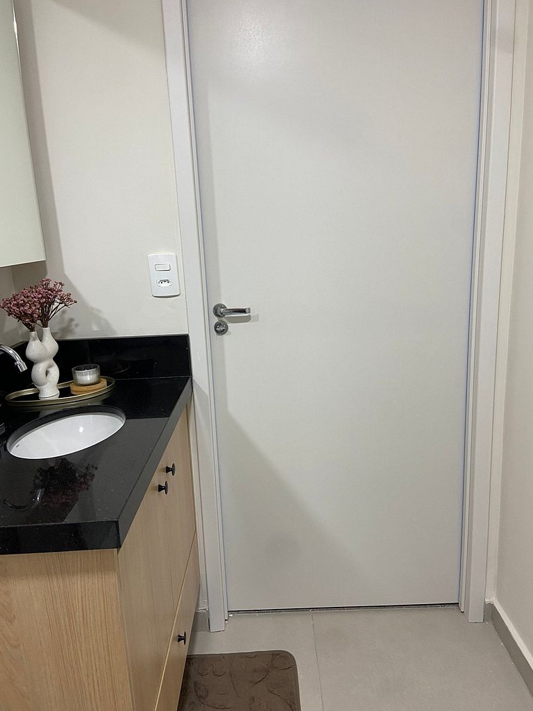 Studio novo com piscina e academia no Butantã