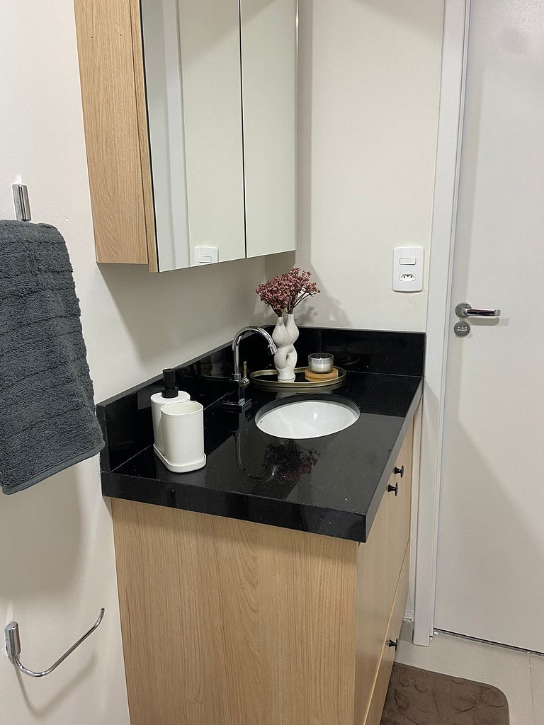 Studio novo com piscina e academia no Butantã