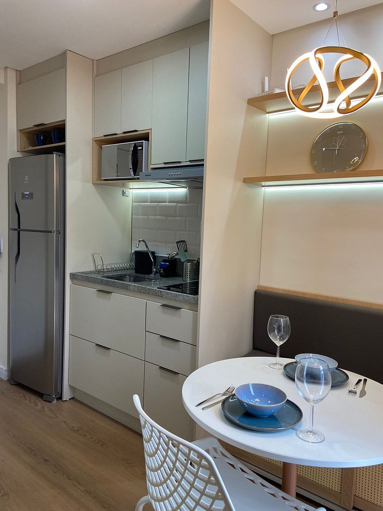 Studio novo com piscina e academia no Butantã