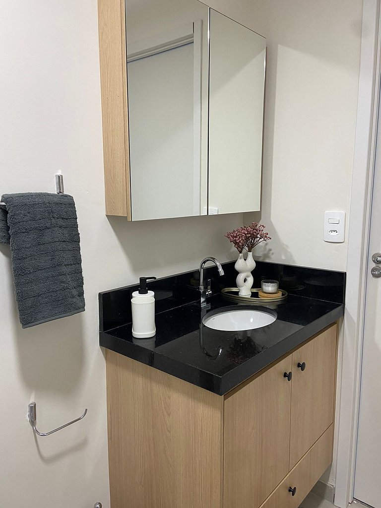 Studio novo com piscina e academia no Butantã