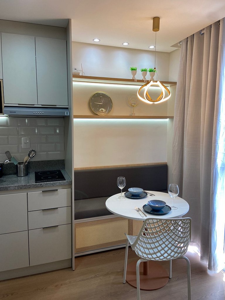 Studio novo com piscina e academia no Butantã