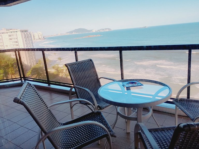 Beira-Mar Guarujá | 3 Quartos e Varanda Vista Mar