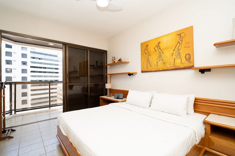 Guarujá Oceanfront | 3BR + Sea View Balcony