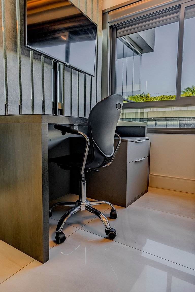 Modern Studio Next to Le Cordon Bleu