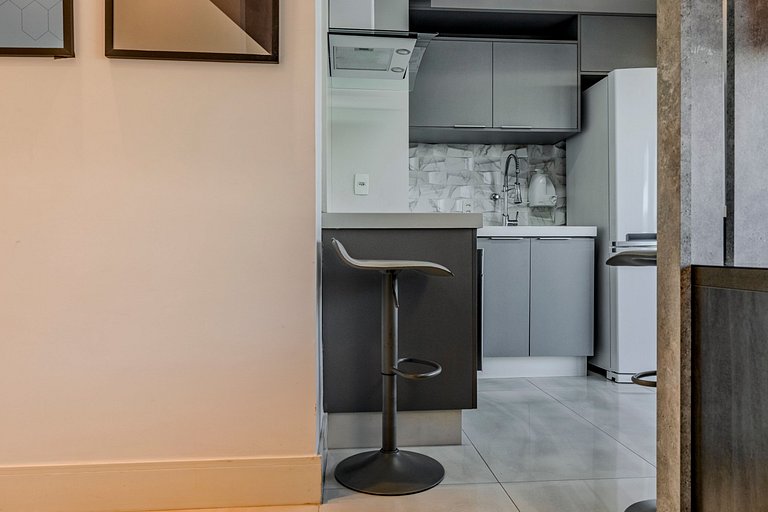 Modern Studio Next to Le Cordon Bleu