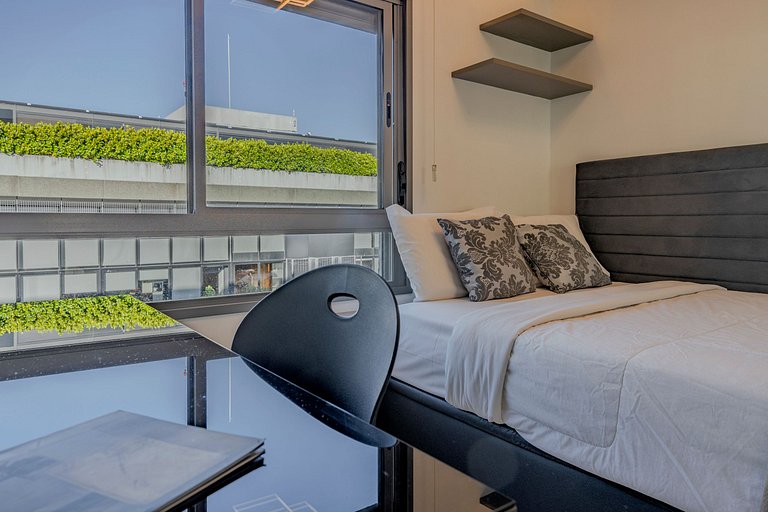 Modern Studio Next to Le Cordon Bleu