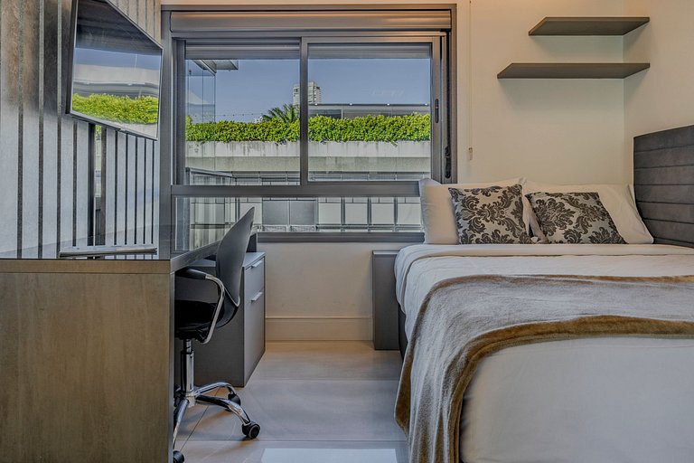 Modern Studio Next to Le Cordon Bleu