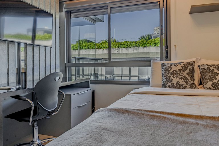 Modern Studio Next to Le Cordon Bleu