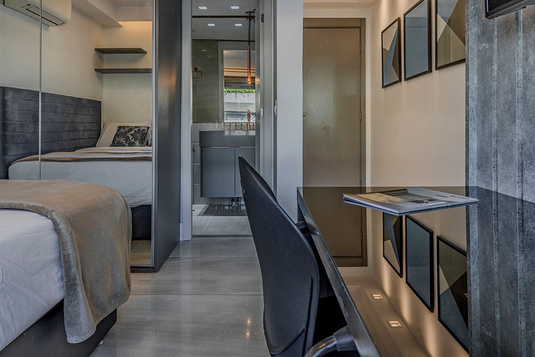 Modern Studio Next to Le Cordon Bleu