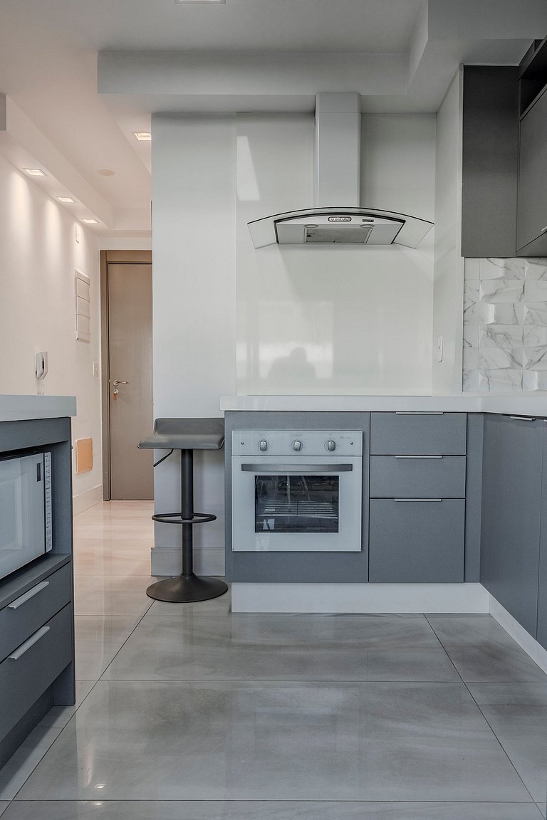 Modern Studio Next to Le Cordon Bleu