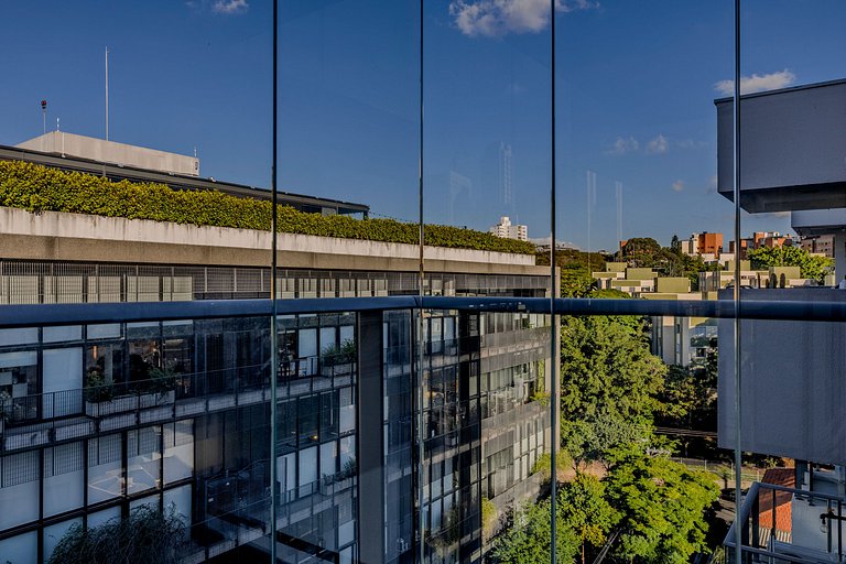 Modern Studio Next to Le Cordon Bleu