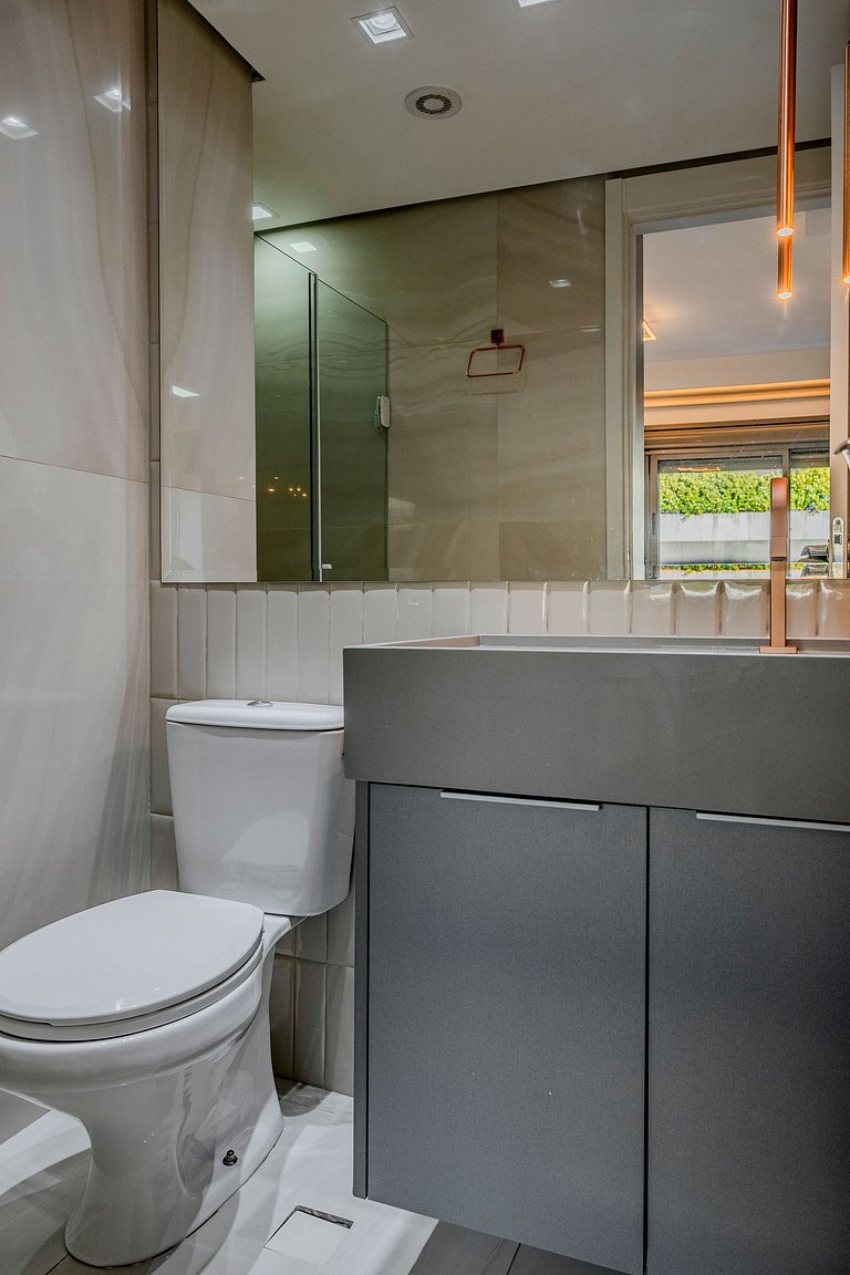 Modern Studio Next to Le Cordon Bleu