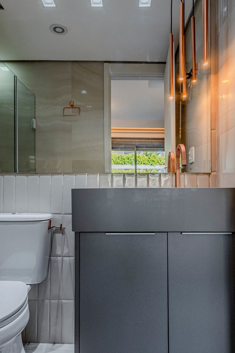 Modern Studio Next to Le Cordon Bleu