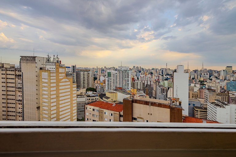 Copan Garden: Green Studio on the 24th Floor