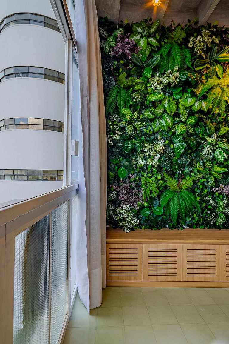 Copan Garden: Green Studio on the 24th Floor