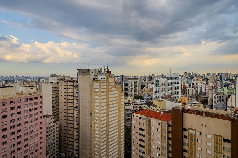 Copan Garden: Green Studio on the 24th Floor