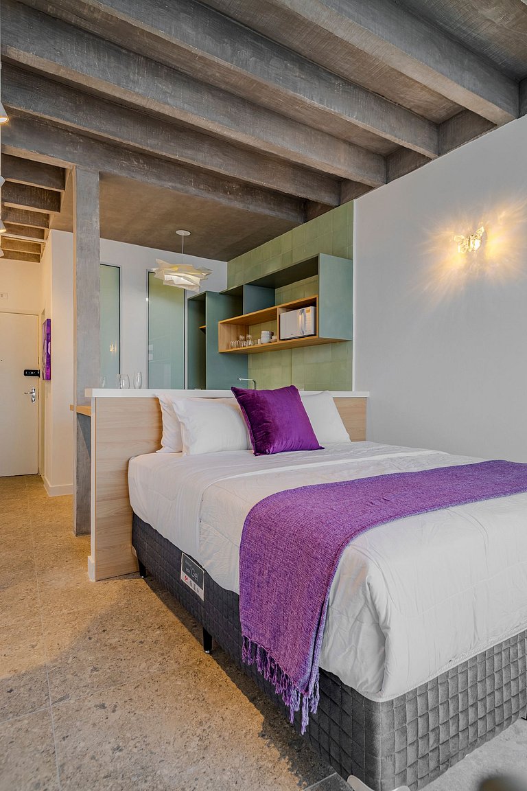 Copan Garden: Green Studio on the 24th Floor