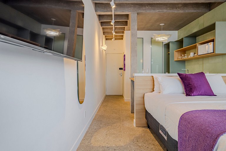 Copan Garden: Green Studio on the 24th Floor