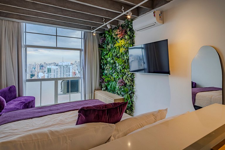 Copan Garden: Green Studio on the 24th Floor