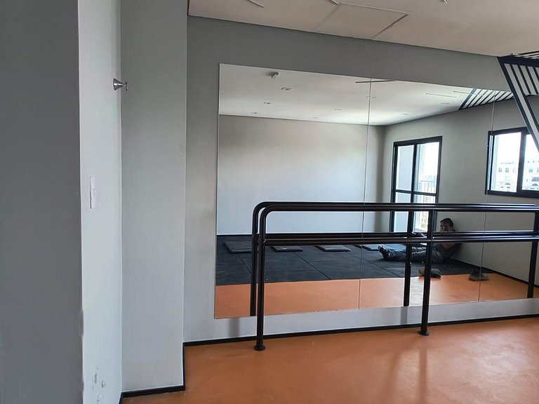 Studio moderno c/ varanda no Alto da Boa Vista