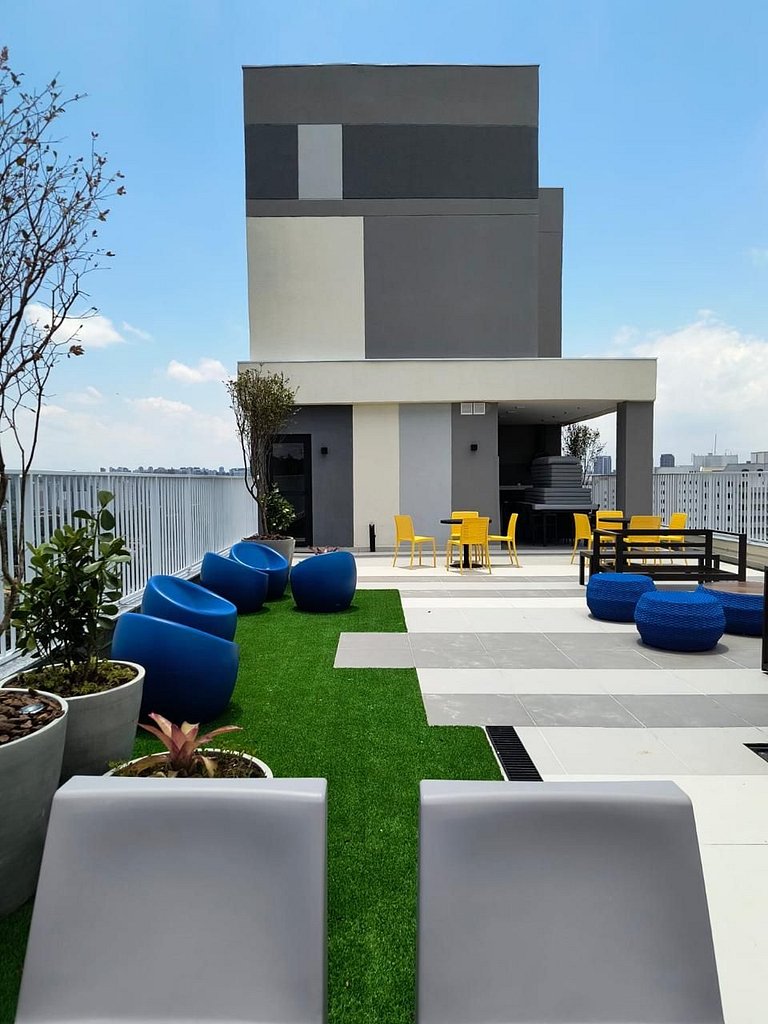 Studio moderno c/ varanda no Alto da Boa Vista