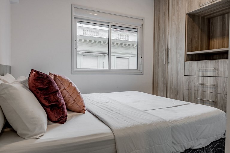 Apê 2 Quartos c/ Varanda e Churrasqueira