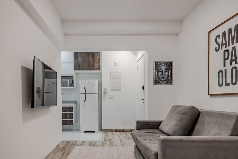2BR Apt w/ Balcony, bbq & AC