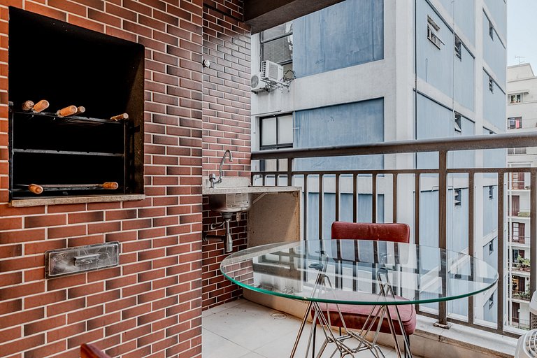 Apê 2 Quartos c/ Varanda e Churrasqueira