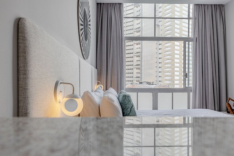 Iconic Copan | Stylish Minimal Studio