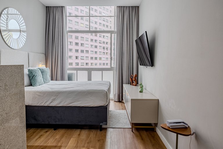 Iconic Copan | Stylish Minimal Studio