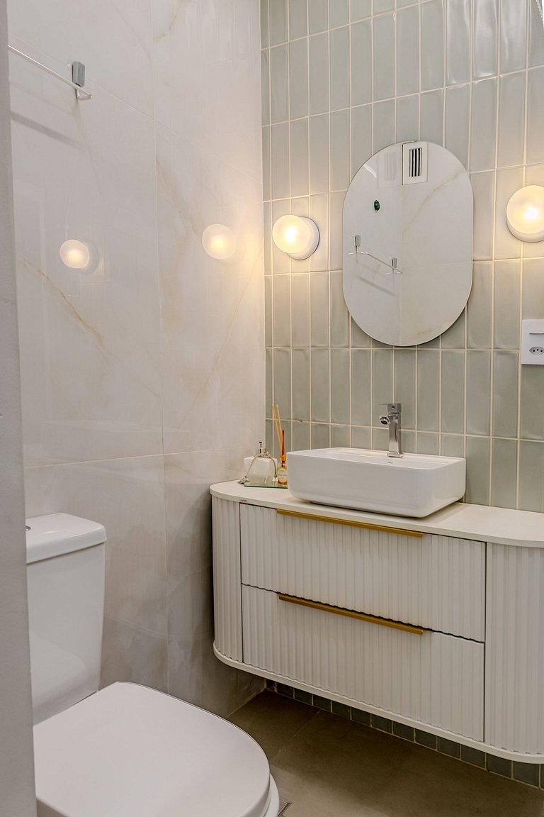 Iconic Copan | Stylish Minimal Studio