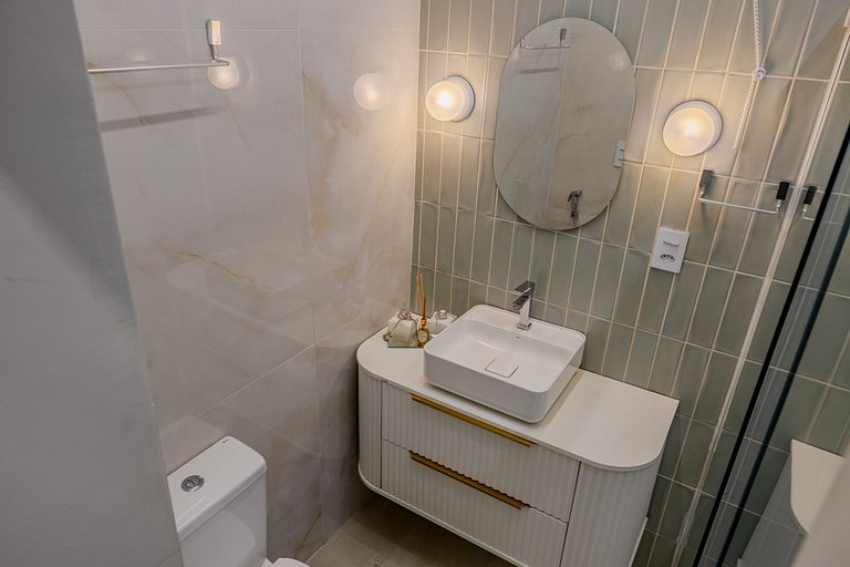 Iconic Copan | Stylish Minimal Studio