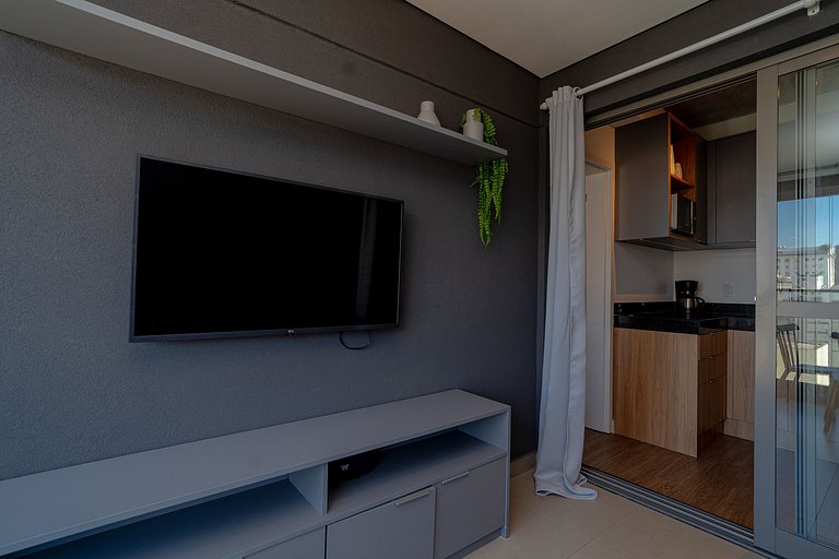 Ap com 2 suítes e garagem no miolo dos Jardins