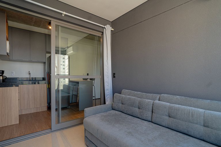 Ap com 2 suítes e garagem no miolo dos Jardins