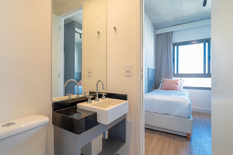2 En-suites + Parking in Prime Jardins