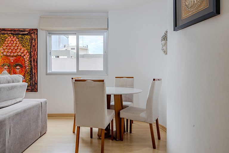 Bright & spacious 1BR on Frei Caneca